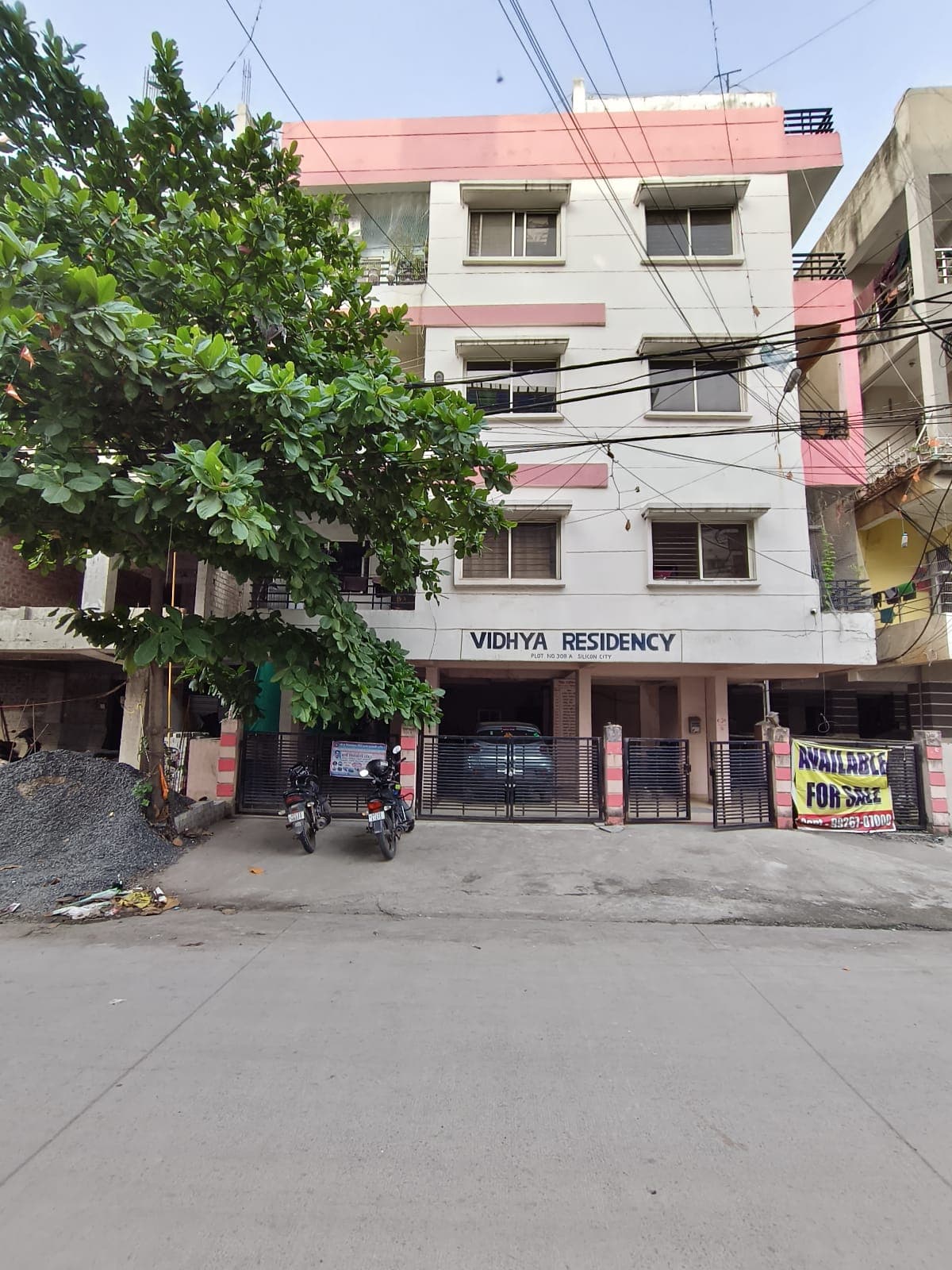 Flat in Indore - Image 1 of 7
